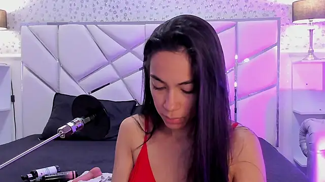 Snapshot of GabbiePrice chatting on 04/03/26, 11:52 GabbiePrice online show from 04/03/26, 11:52