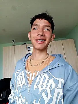 heyy noah11 online show from 04/26/26, 05:54