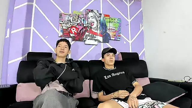 Snapshot of heyy_noah11 chatting on 06/01/26, 01:24 heyy noah11 online show from 06/01/26, 01:24