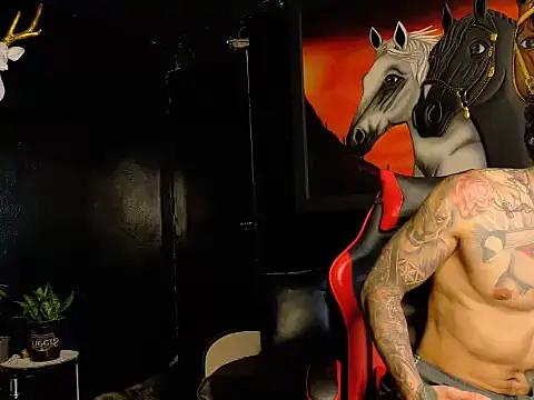 Snapshot of Molotov_Explosive chatting on 11/19/25, 08:09 Molotov Explosive online show from 11/19/25, 08:09