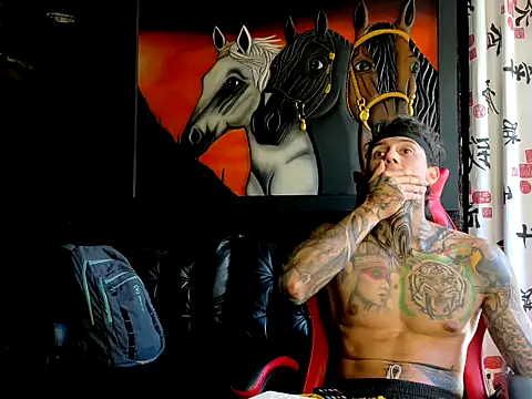 Snapshot of Molotov_Explosive chatting on 12/01/25, 07:08 Molotov Explosive online show from 12/01/25, 07:08