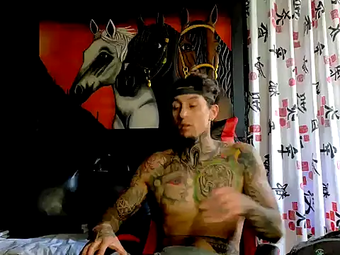 Snapshot of Molotov_Explosive chatting on 12/02/25, 06:47 Molotov Explosive online show from 12/02/25, 06:47