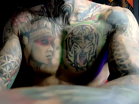 Snapshot of Molotov_Explosive chatting on 01/05/26, 07:06 Molotov Explosive online show from 01/05/26, 07:06