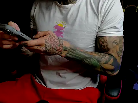 Snapshot of Molotov_Explosive chatting on 02/24/26, 12:08 Molotov Explosive online show from 02/24/26, 12:08