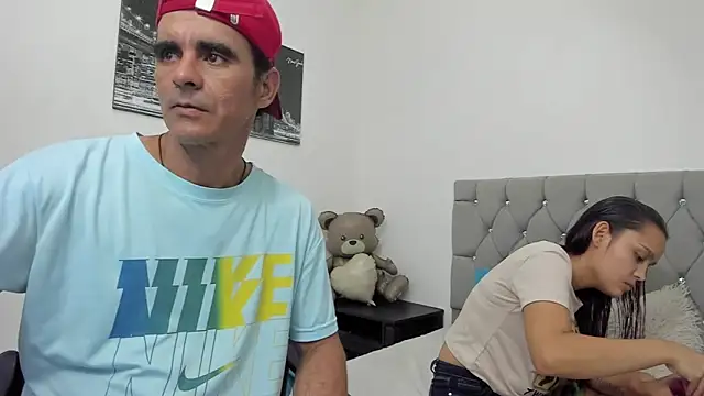 Snapshot of Sofi_And_Santy chatting on 02/19/26, 12:39 Sofi And Santy online show from 02/19/26, 12:39