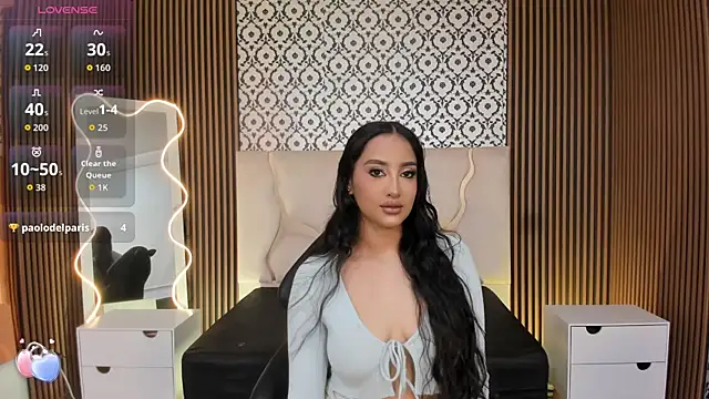 Snapshot of BEELLA_TAY1 chatting on 11/12/25, 03:45 BEELLA TAY1 online show from 11/12/25, 03:45