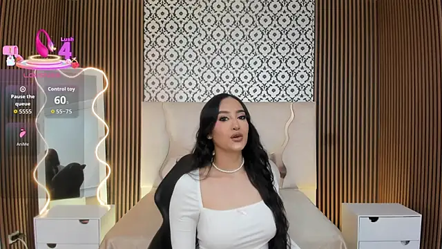 Snapshot of BEELLA_TAY1 chatting on 11/13/25, 03:55 BEELLA TAY1 online show from 11/13/25, 03:55