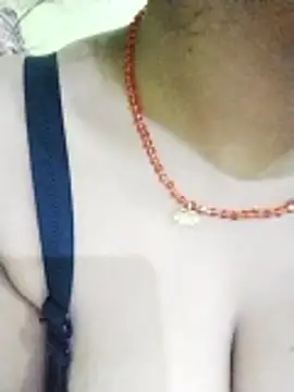 kiara-simmi online show from 12/17/25, 05:08