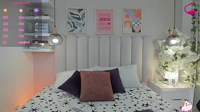 Isabella  gonzalez  online show from 11/21/25, 03:38