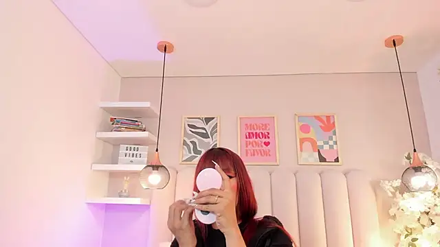 Isabella  gonzalez  online show from 12/15/25, 02:27