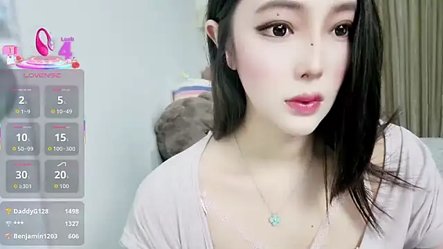 XIAOJIEBB-2025 online show from 10/16/25, 12:28