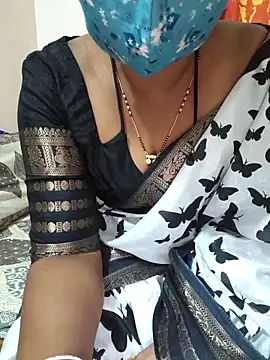 Snapshot of Best_Kannada_Couple chatting on 12/16/25, 05:23 Best Kannada Couple online show from 12/16/25, 05:23