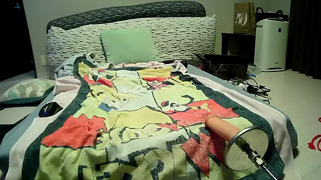 Snapshot of inranranko1919 chatting on 10/31/25, 07:26 inranranko1919 online show from 10/31/25, 07:26