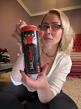 ElenabonyX online show from 11/28/25, 05:26