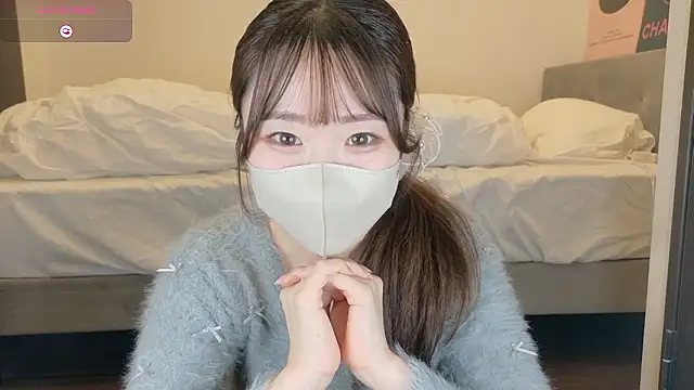 Snapshot of yura_ra_ra chatting on 04/21/26, 01:17 yura ra ra online show from 04/21/26, 01:17