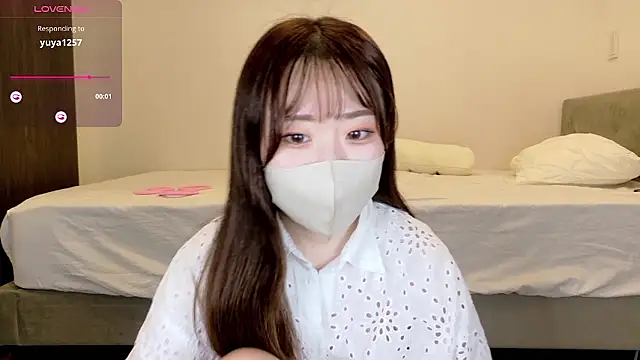 Snapshot of yura_ra_ra chatting on 05/19/26, 11:16 yura ra ra online show from 05/19/26, 11:16