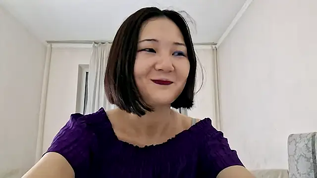 Lyndasilk online show from 02/25/26, 02:48