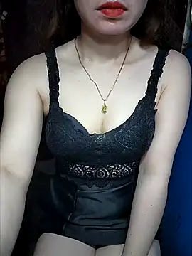 LeanaLy online show from 11/09/25, 12:25