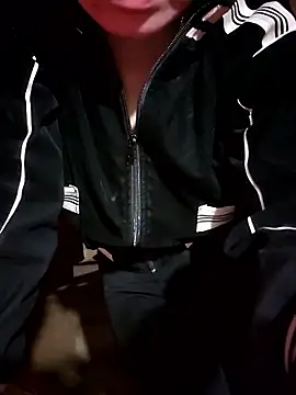 LeanaLy online show from 12/16/25, 12:32