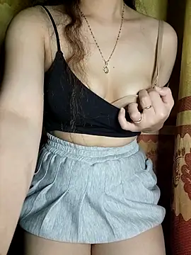 LinaCii online show from 10/29/25, 02:14