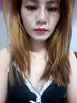 Snapshot of Labi2k chatting on 10/19/25, 07:03 Labi2k online show from 10/19/25, 07:03