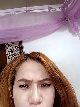 Snapshot of Labi2k chatting on 11/13/25, 07:35 Labi2k online show from 11/13/25, 07:35