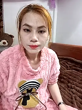 Snapshot of Labi2k chatting on 11/14/25, 12:37 Labi2k online show from 11/14/25, 12:37