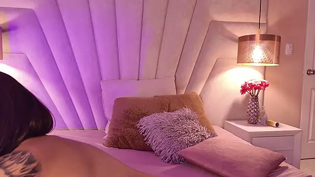 Snapshot of AlyssaRay chatting on 01/17/26, 07:17 AlyssaRay online show from 01/17/26, 07:17