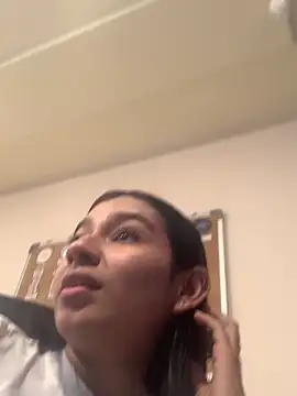 Snapshot of AlyssaRay chatting on 01/18/26, 04:00 AlyssaRay online show from 01/18/26, 04:00