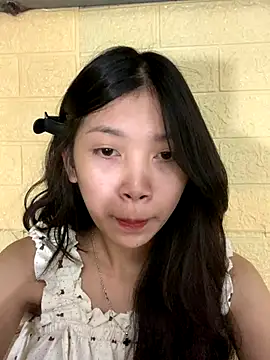 Snapshot of linh-lan1 chatting on 10/17/25, 11:57 linh-lan1 online show from 10/17/25, 11:57