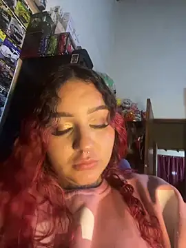 Snapshot of atennea_diiossa chatting on 11/12/25, 01:28 atennea diiossa online show from 11/12/25, 01:28