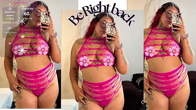 Snapshot of atennea_diiossa chatting on 11/18/25, 11:36 atennea diiossa online show from 11/18/25, 11:36