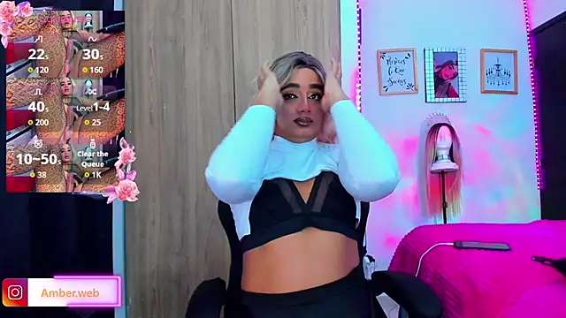 Snapshot of Sofiabigcock22 chatting on 06/14/26, 11:01 Sofiabigcock22 online show from 06/14/26, 11:01