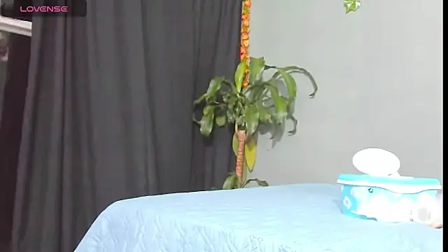 Sharlott smith online show from 10/23/25, 11:46