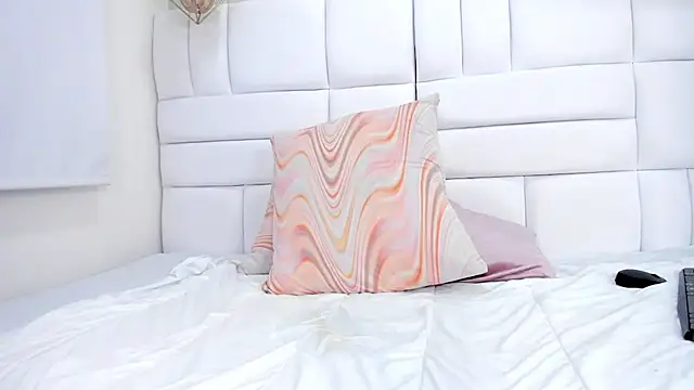 Snapshot of denisse_khan chatting on 03/14/26, 05:24 denisse khan online show from 03/14/26, 05:24