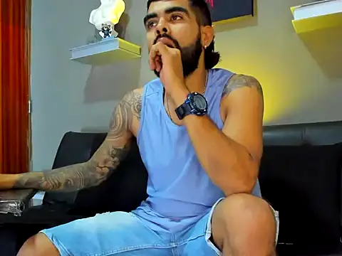 black kameron  online show from 11/10/25, 09:03