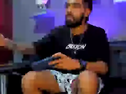 black kameron  online show from 11/12/25, 09:25