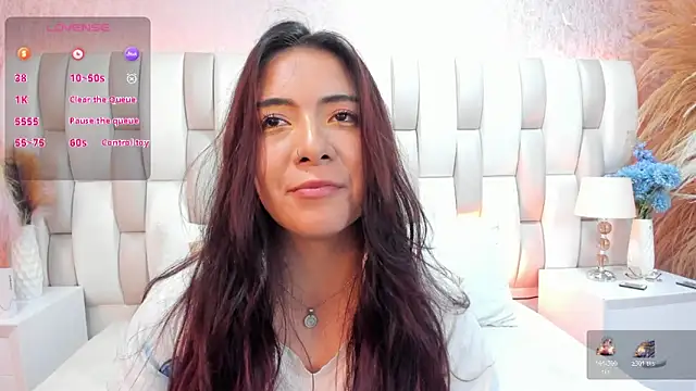 Ari lynn  online show from 12/01/25, 03:22