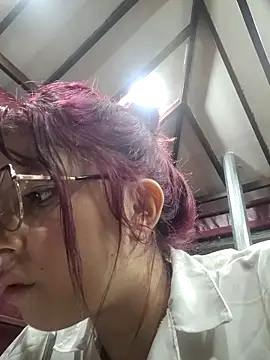 Snapshot of l0lita_sweet chatting on 10/14/25, 11:27 l0lita sweet online show from 10/14/25, 11:27