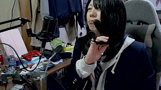 Snapshot of harinyanxxx chatting on 03/23/26, 06:34 harinyanxxx online show from 03/23/26, 06:34