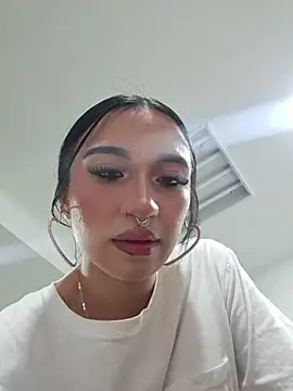 Snapshot of Candy_leilaa3 chatting on 11/05/25, 12:43 Candy leilaa3 online show from 11/05/25, 12:43