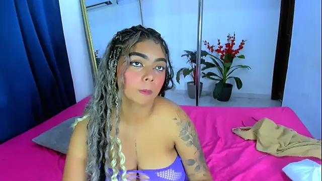 amber love03 online show from 12/17/25, 09:15