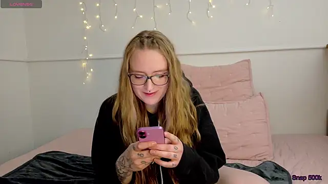 Snapshot of Pattyworld69 chatting on 03/22/26, 07:01 Pattyworld69 online show from 03/22/26, 07:01