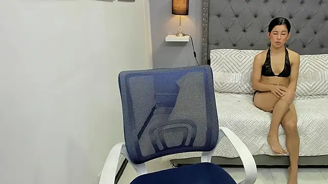 violeta and maxx online show from 12/19/25, 12:50