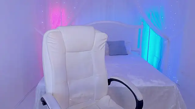 Angelie  Eyes online show from 12/02/25, 03:40