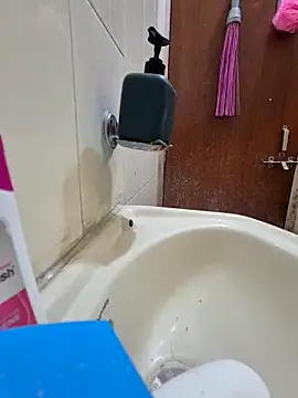 Snapshot of crawlerdrill chatting on 12/01/25, 02:38 crawlerdrill online show from 12/01/25, 02:38