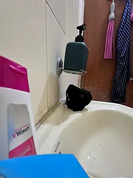 Snapshot of crawlerdrill chatting on 12/02/25, 02:39 crawlerdrill online show from 12/02/25, 02:39