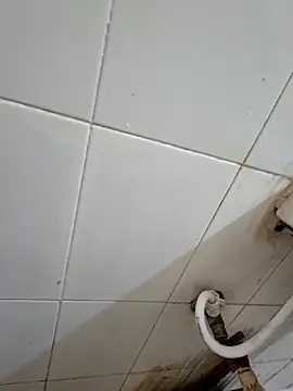 Snapshot of crawlerdrill chatting on 12/14/25, 06:19 crawlerdrill online show from 12/14/25, 06:19