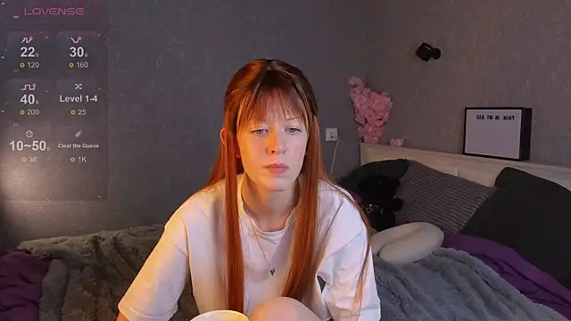 Soundless-Voice online show from 11/12/25, 03:01