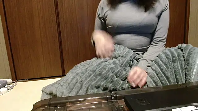 Snapshot of _Ema_ch chatting on 02/07/26, 07:28 Ema ch online show from 02/07/26, 07:28